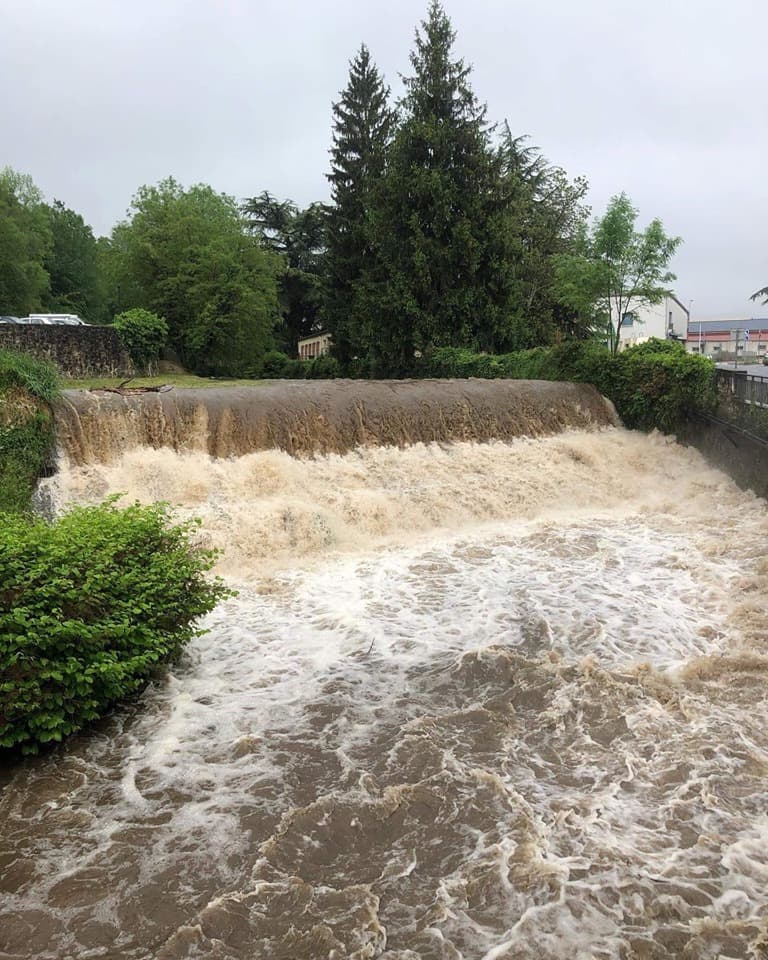 Image d'illustration pour Fortes pluies et inondations au pied des Pyrénées 