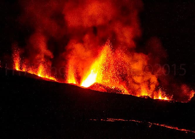 Image d'illustration pour Eruption du Piton de la Fournaise à La Réunion