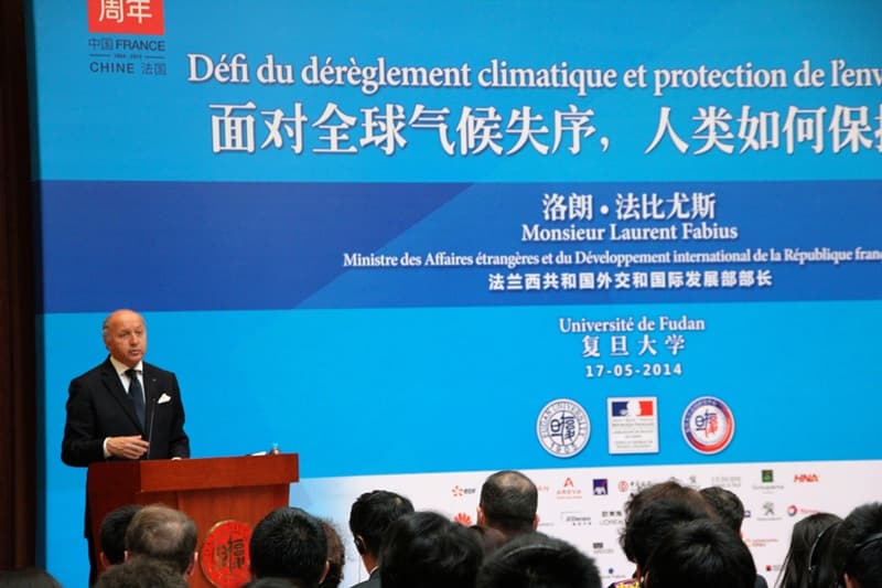 Image d'illustration pour Les présentateurs météo chez le Ministre des Affaires Etrangères 