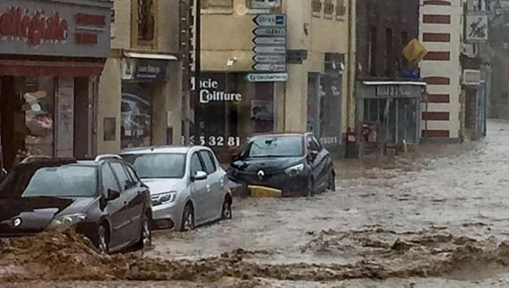 Image d'illustration pour Orages : l'année 2018 la plus foudroyée des 30 dernières années