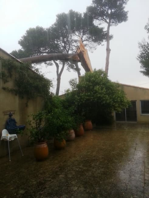 Image d'illustration pour Forts orages en Languedoc Roussillon : inondations & foudre font des dégâts