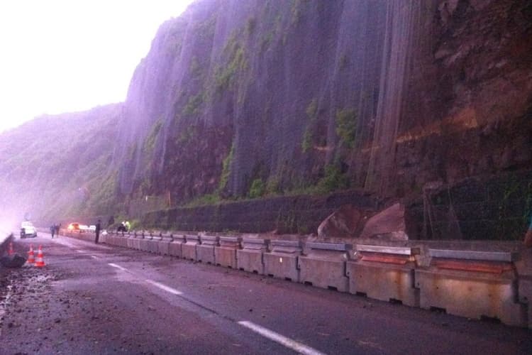 Image d'illustration pour Pluie diluvienne et inondations à La Réunion - Tempête Haliba