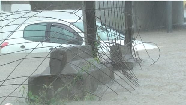 Image d'illustration pour Pluie diluvienne et inondations à La Réunion - Tempête Haliba