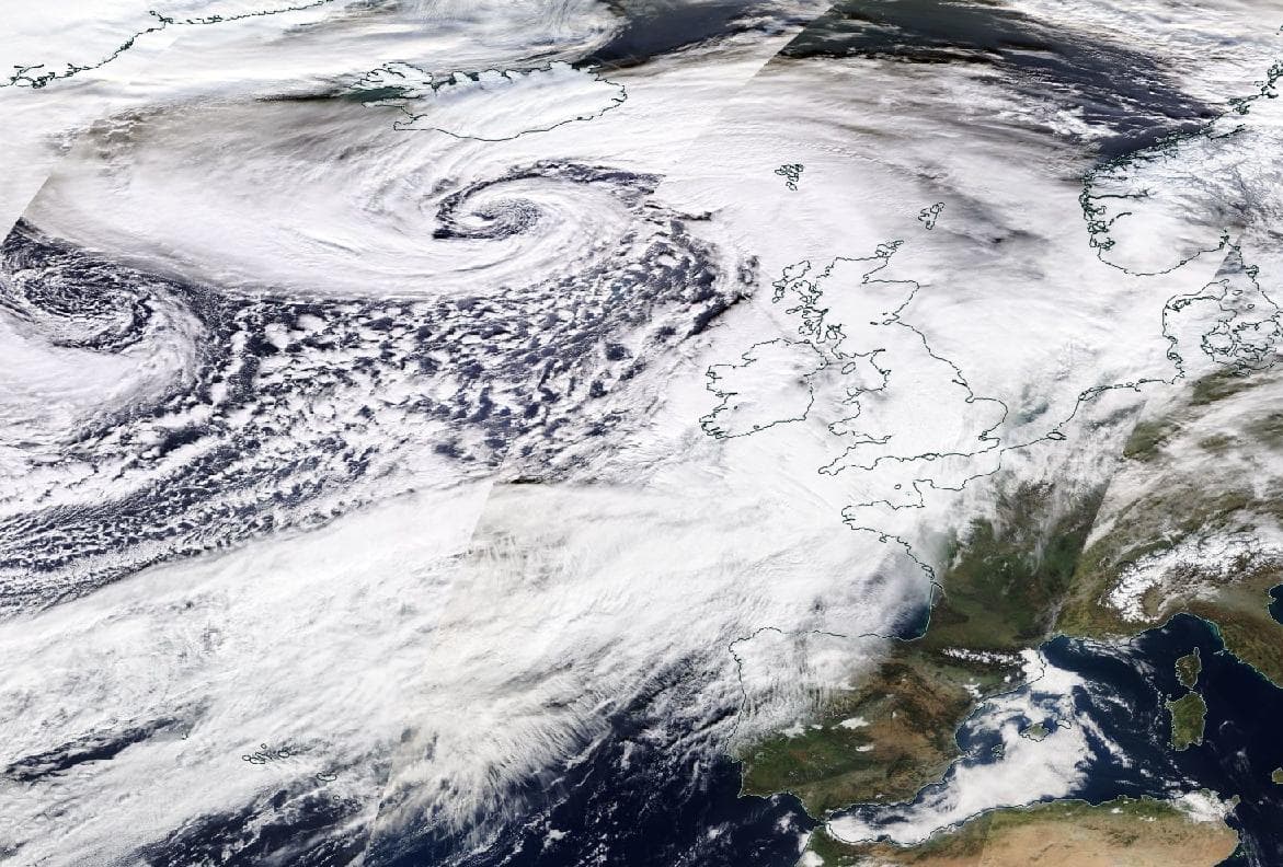 Image d'illustration pour Tempête Dennis : vents violents, fortes pluies et douceur au programme
