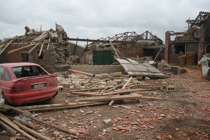 Image d'illustration pour Tornade du 1er octobre 2006 à Petit-Roeulx-lez-Braine en Belgique