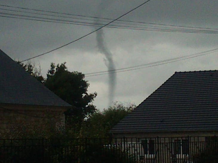 Image d'illustration pour Tornades en Irlande, Espagne et France (Cher)