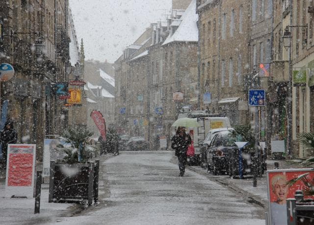 Image d'illustration pour Synthèse : neige au Sud et près de la Manche les 2 et 3 février