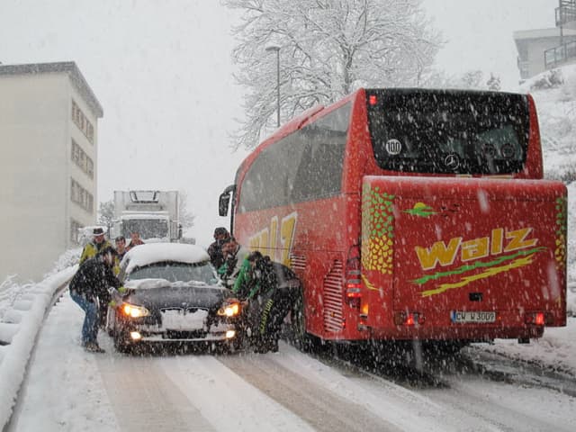 Image d'illustration pour Neige sur tous les massifs - circulation bloquée en Savoie