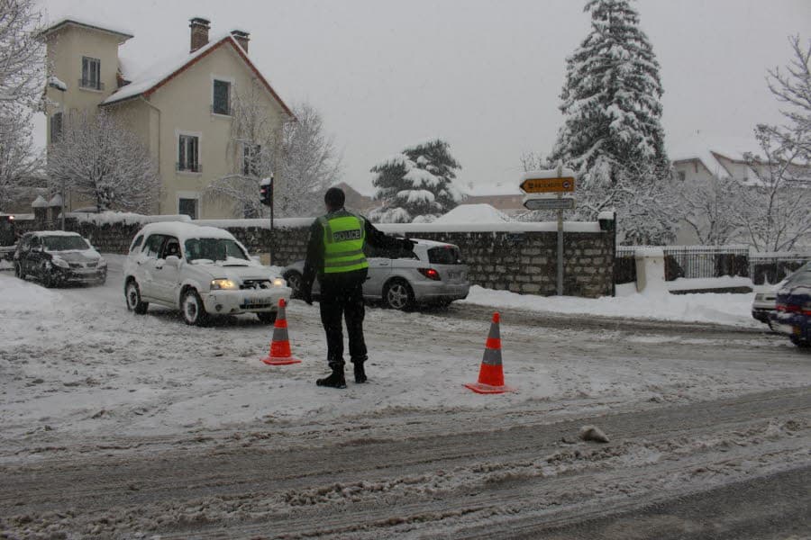 Image d'illustration pour Neige sur tous les massifs - circulation bloquée en Savoie